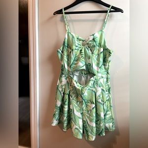 Women’s tropical print white and green romper with cutout size L